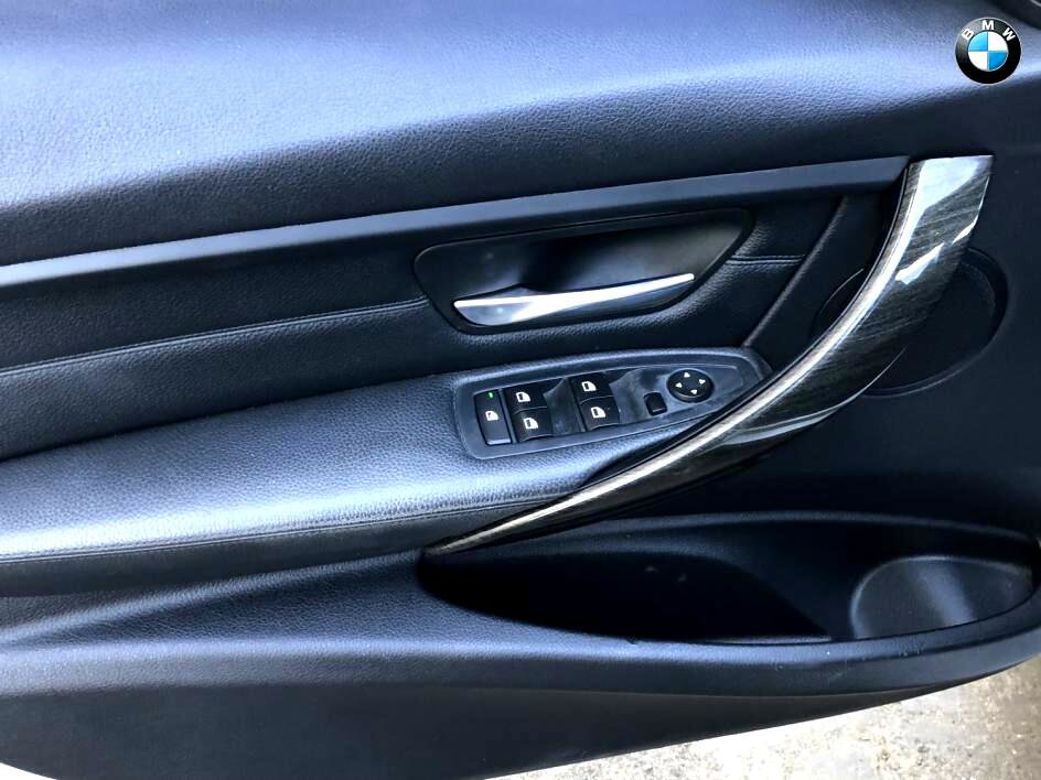 Used 2015 BMW 320i 320i Sedan image 9