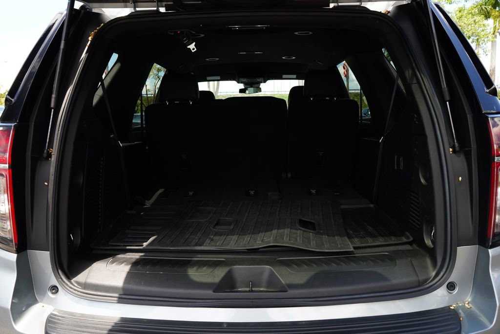 Used 2024 Chevrolet Tahoe LS RWD image 17