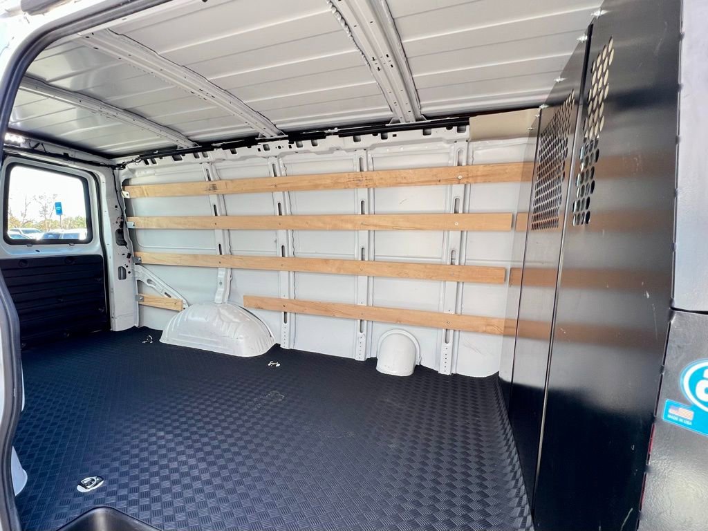 Used 2024 Chevrolet Express 2500 w/ Driver Convenience Package image 14
