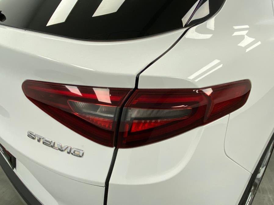 Used 2019 Alfa Romeo Stelvio Ti image 14