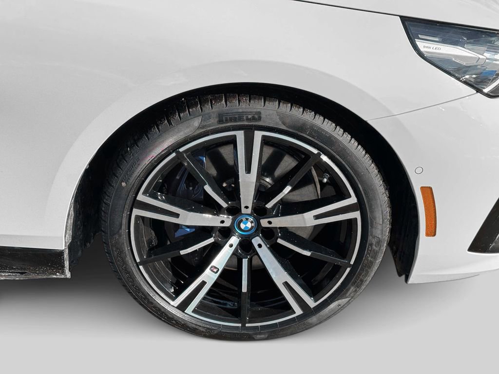 Certified 2024 BMW i5 M60 w/ Premium Package image 8