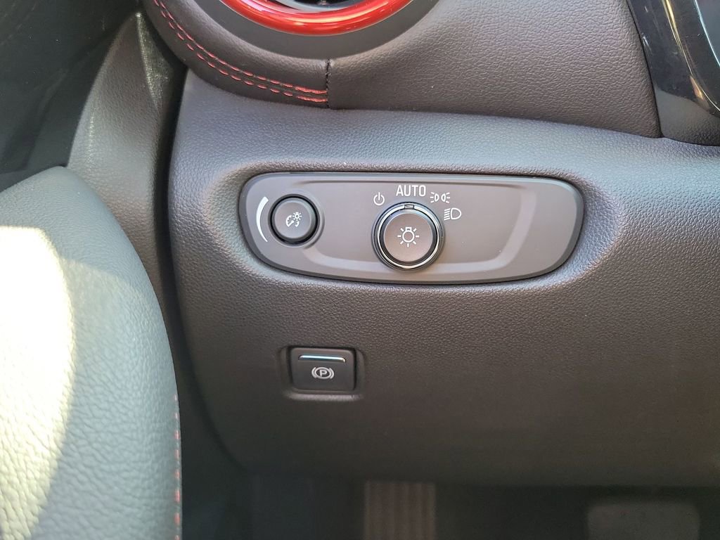 Used 2023 Chevrolet Blazer RS image 17