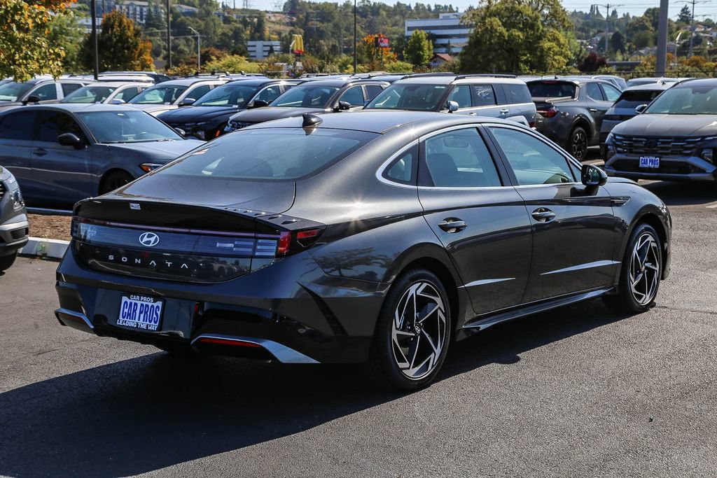 Certified 2026 Hyundai Sonata SEL FWD image 9