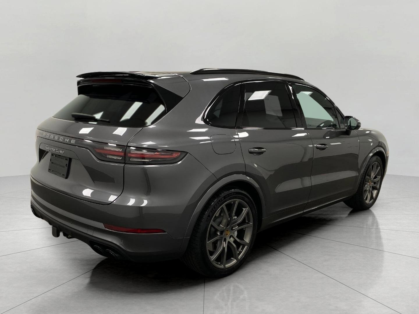 Used 2019 Porsche Cayenne Turbo image 11
