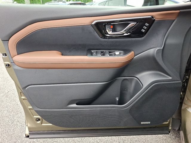 New 2026 Subaru Forester Touring AWD/4WD image 9