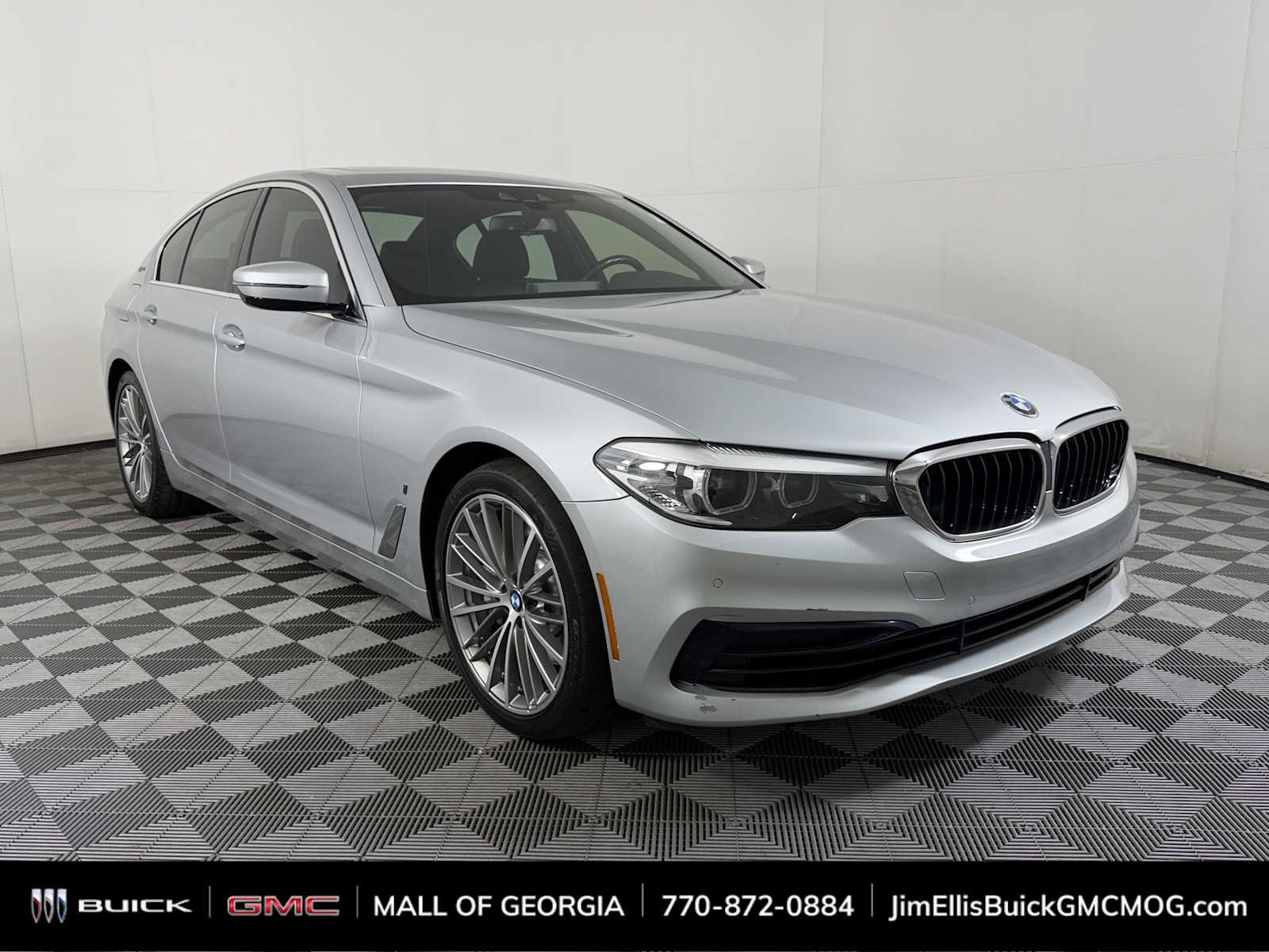 Used 2019 BMW 530e w/ Convenience Package
