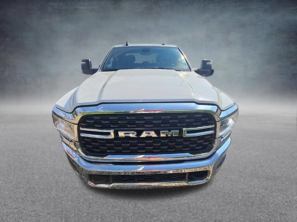 Used 2024 RAM 2500 Big Horn AWD/4WD image 3