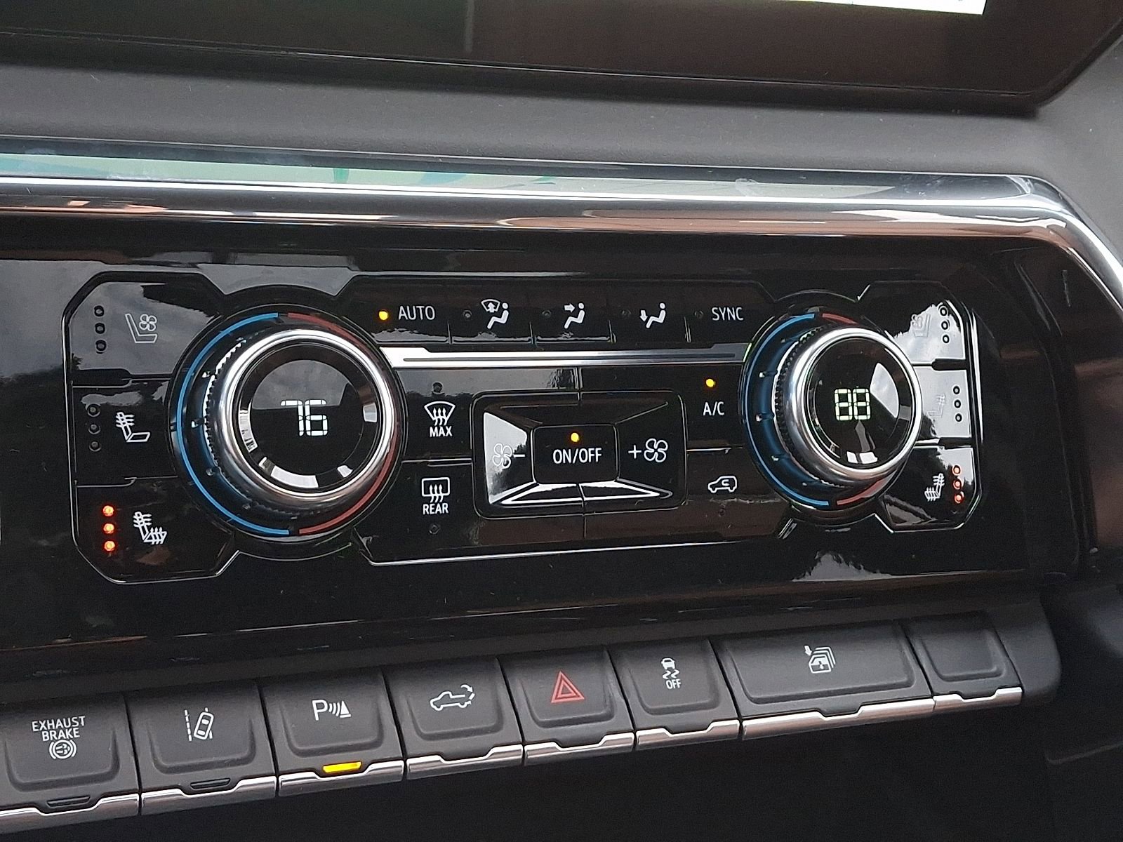 New 2026 GMC Sierra 3500 Denali Ultimate image 16