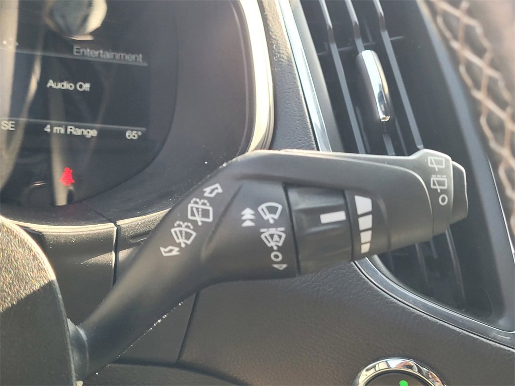 Used 2022 Ford Edge ST image 17