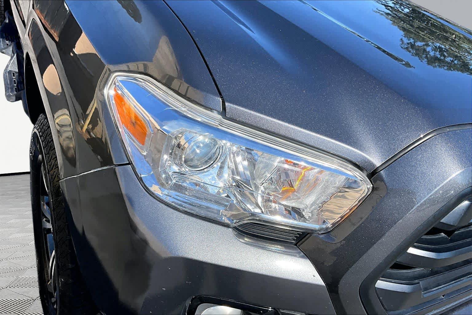 Used 2019 Toyota Tacoma SR w/ SR Convenience Package AWD/4WD image 25