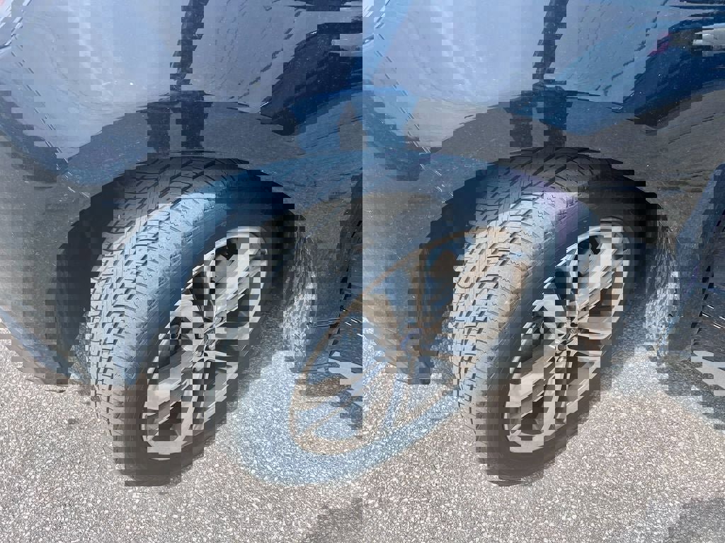 Used 2017 Ford Edge Sport w/ Technology Package AWD/4WD image 30