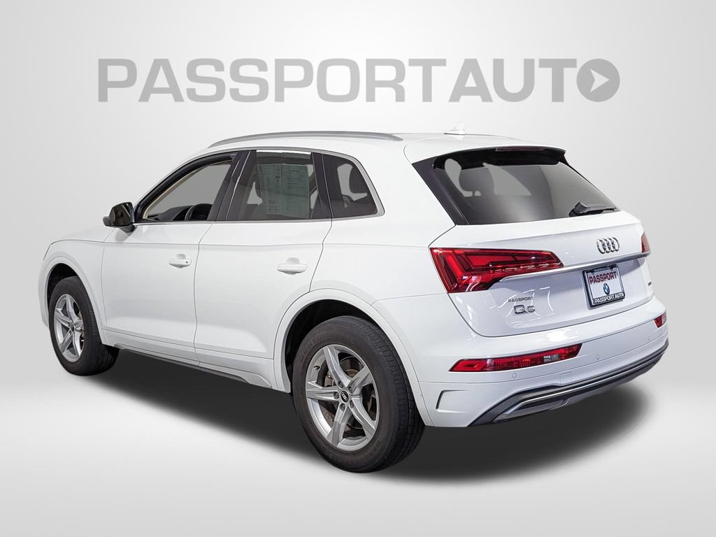 Used 2021 Audi Q5 2.0T Premium w/ Convenience Package AWD/4WD image 3