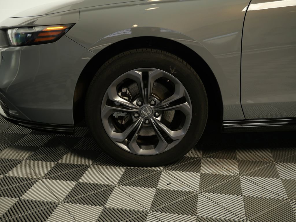 Used 2024 Honda Accord EX-L image 10