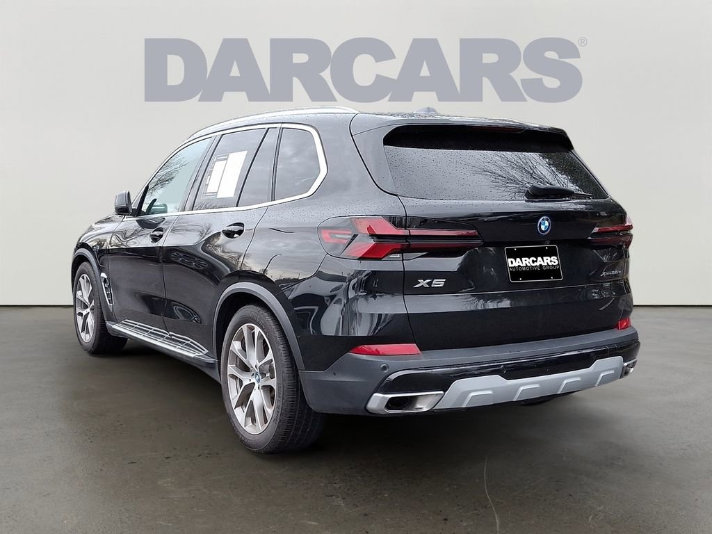 Used 2024 BMW X5 xDrive50e image 4