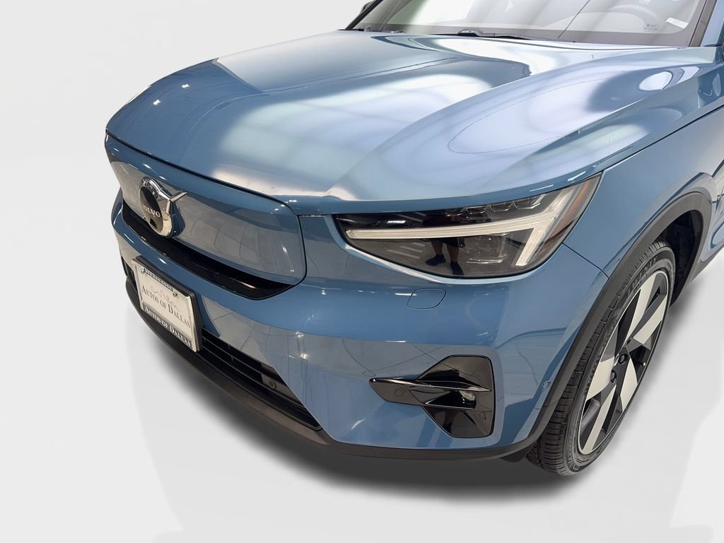 Used 2023 Volvo C40 P8 Recharge Ultimate AWD/4WD image 17