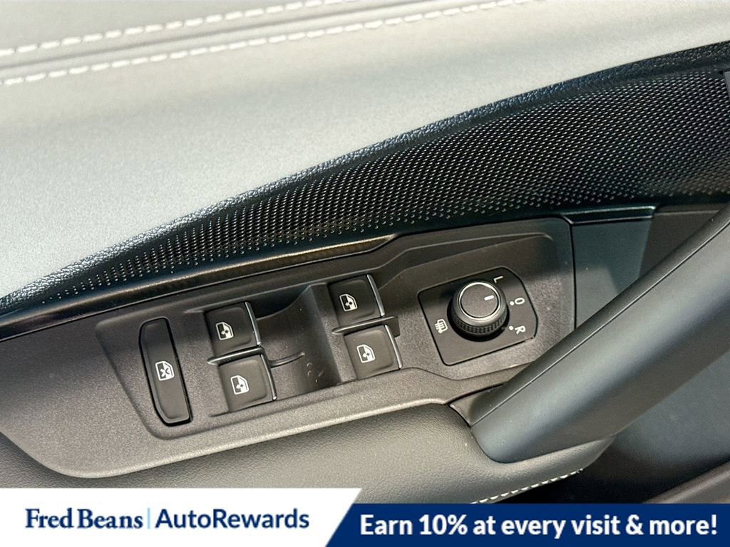 New 2026 Volkswagen Tiguan SE R-Line image 15