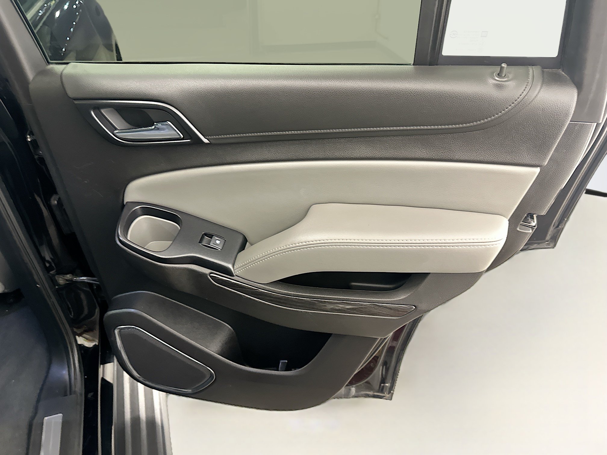 Used 2019 Chevrolet Tahoe LT AWD/4WD image 32