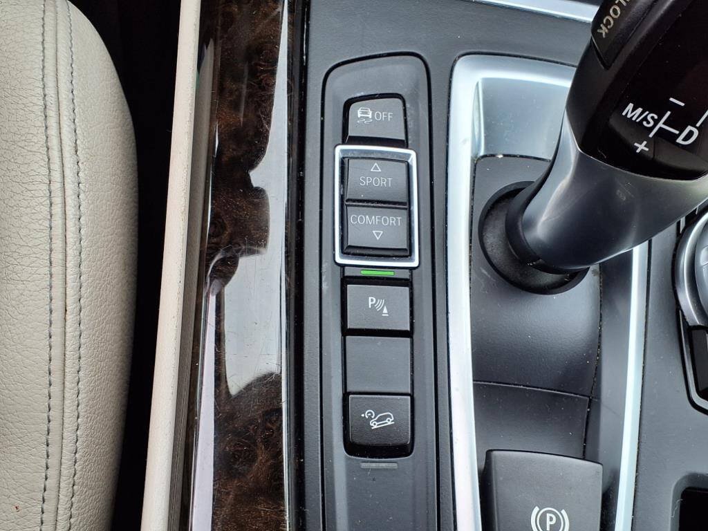 Used 2016 BMW X5 xDrive40e AWD/4WD image 25