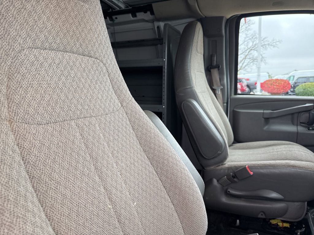Used 2021 Chevrolet Express 2500 w/ Driver Convenience Package image 23