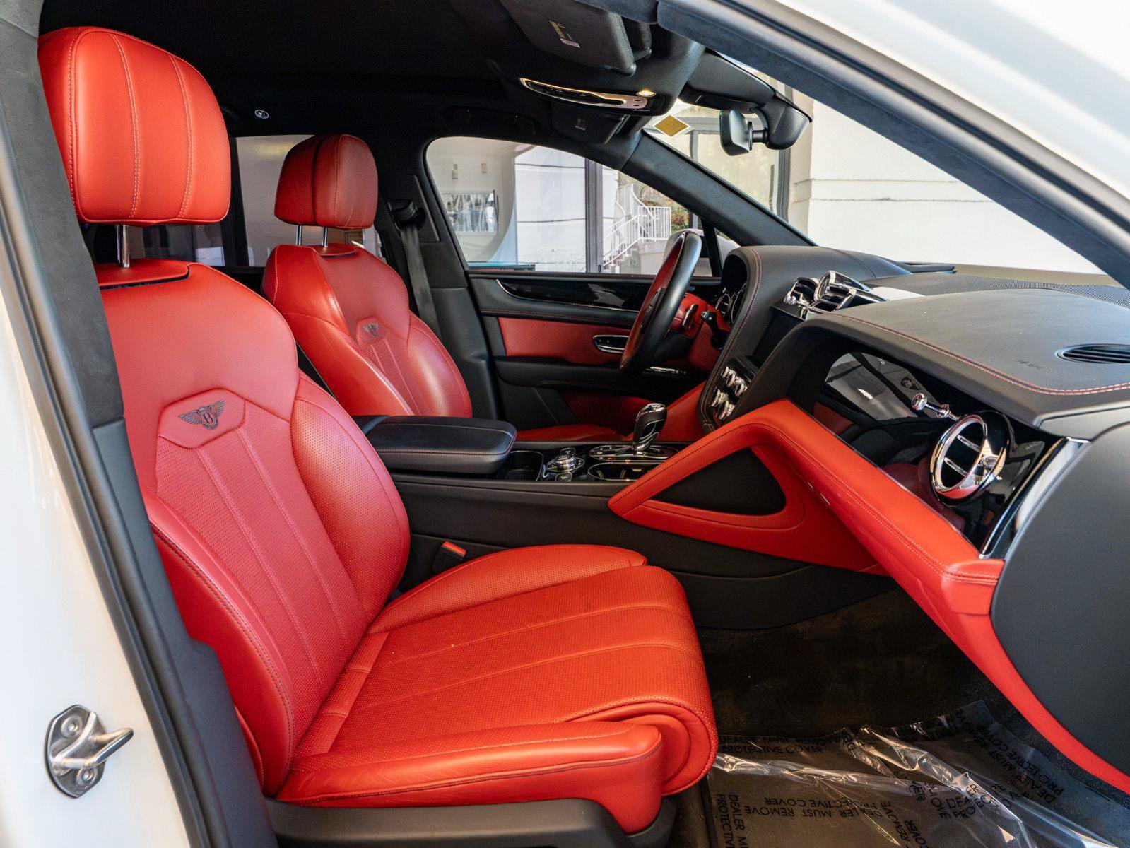 Used 2023 Bentley Bentayga AWD/4WD image 17