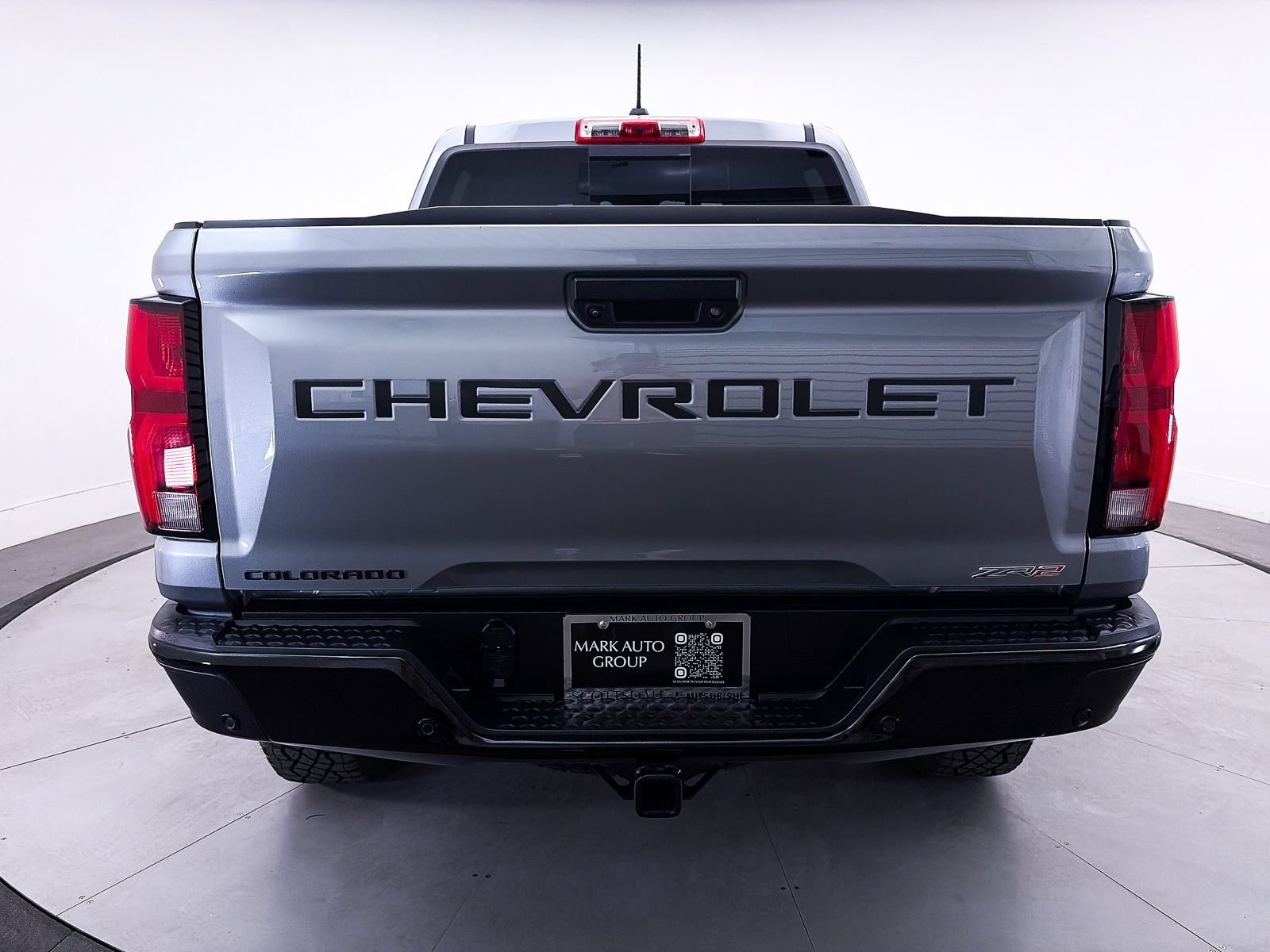 Used 2024 Chevrolet Colorado ZR2 w/ ZR2 Convenience Package III AWD/4WD image 16