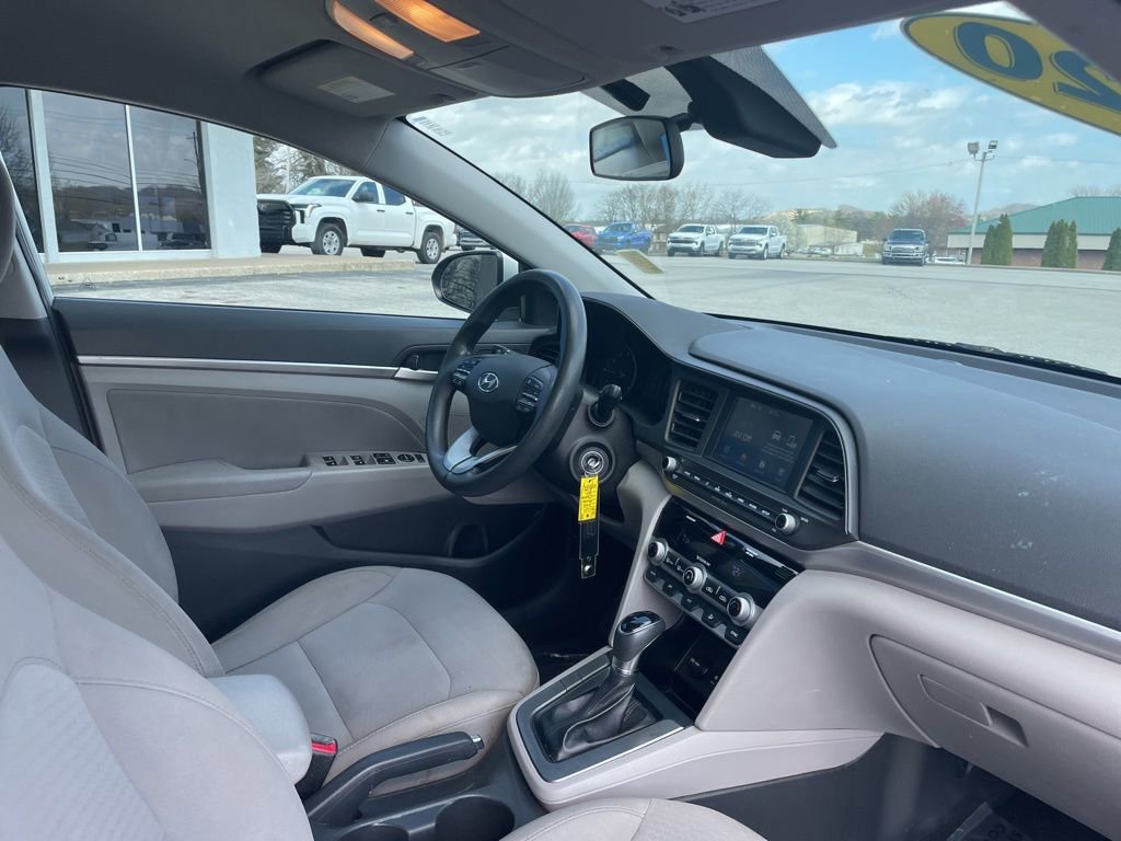 Used 2020 Hyundai Elantra SEL image 27