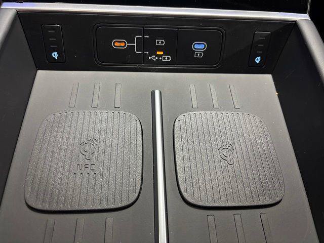 New 2026 Hyundai Santa Fe Limited AWD/4WD image 32