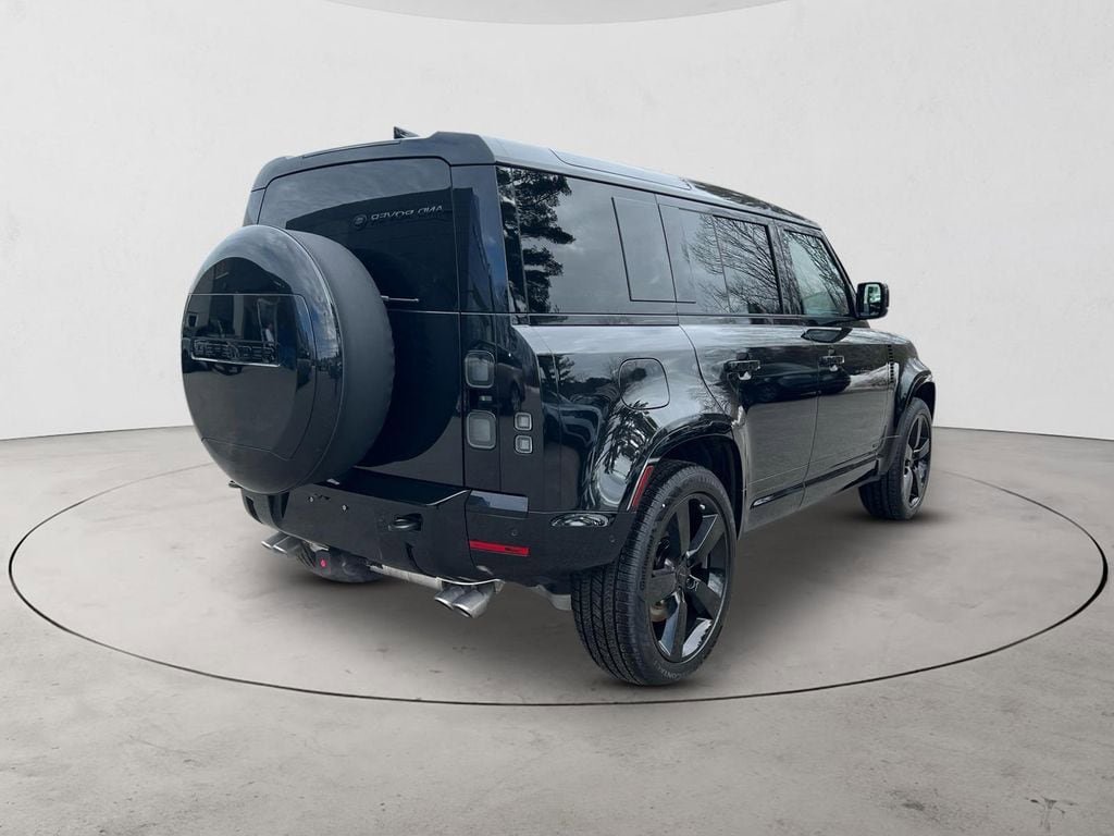 New 2026 Land Rover Defender 110 V8 AWD/4WD image 5