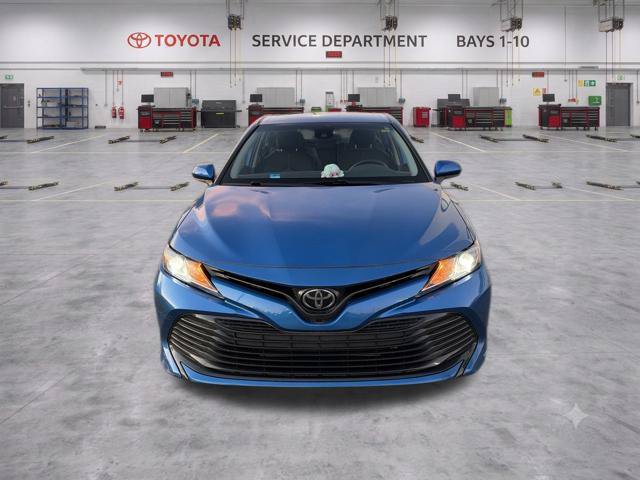 Used 2020 Toyota Camry LE FWD image 5