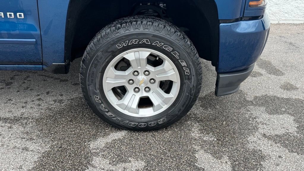 Used 2018 Chevrolet Silverado 1500 LT w/ All Star Edition image 6