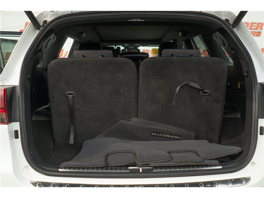 Used 2019 Kia Sorento SX FWD image 38