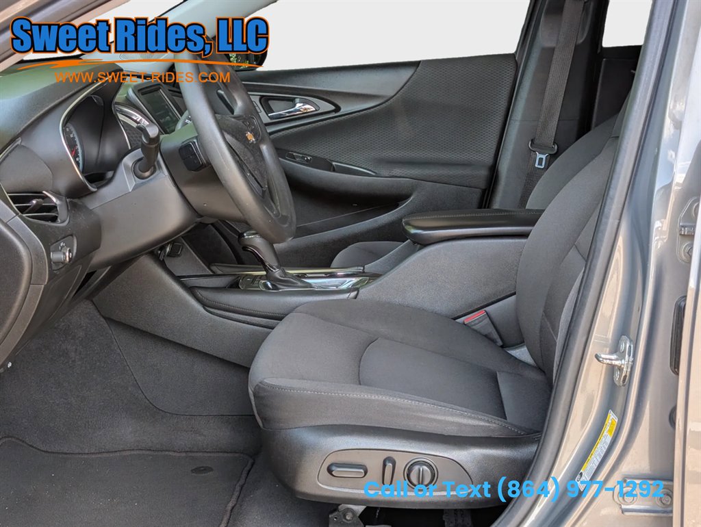 Used 2018 Chevrolet Malibu LT FWD image 10