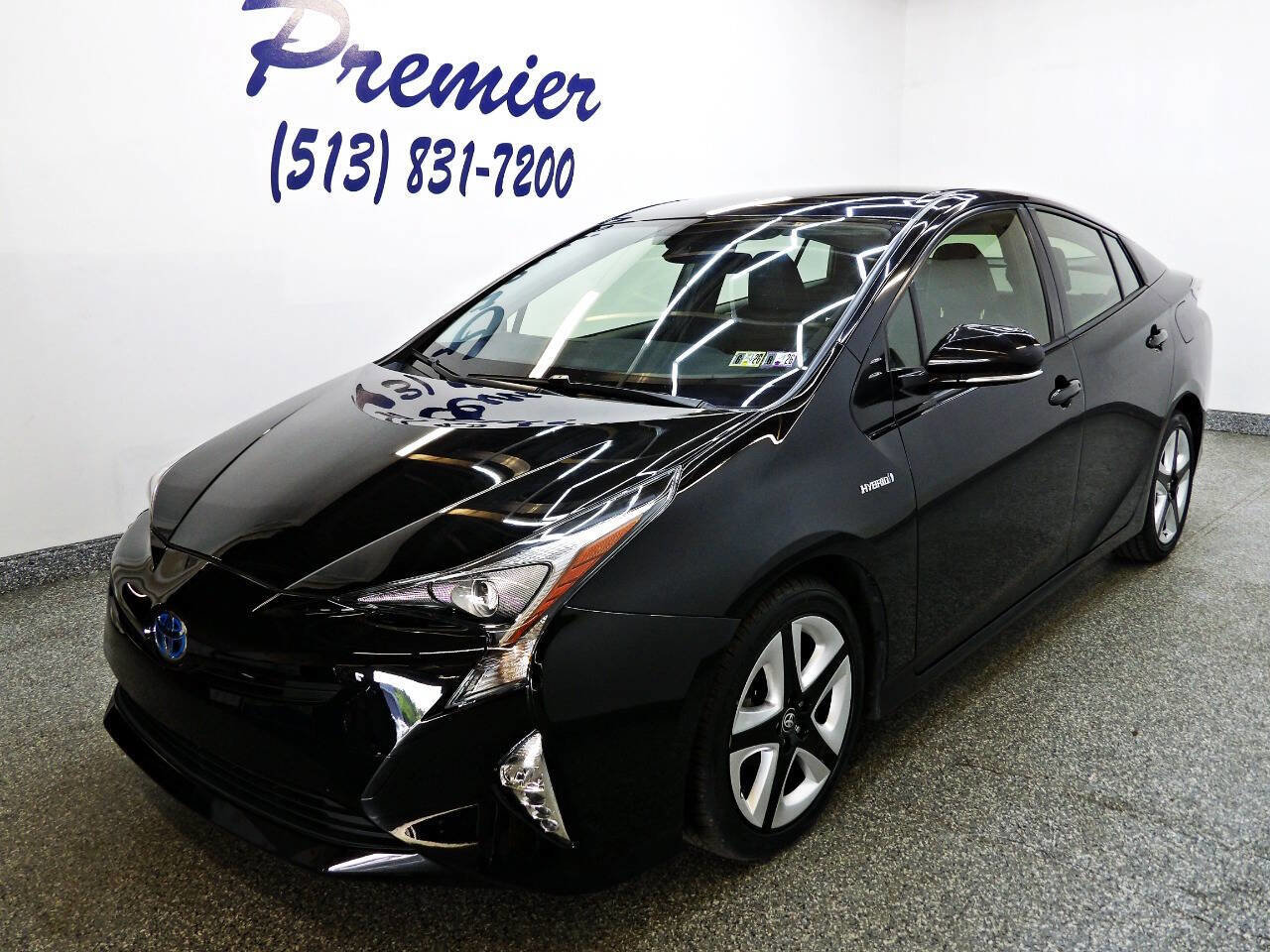 Used 2016 Toyota Prius Three Touring image 1