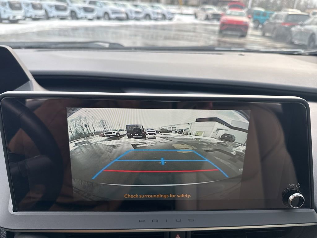 Used 2024 Toyota Prius XLE image 21