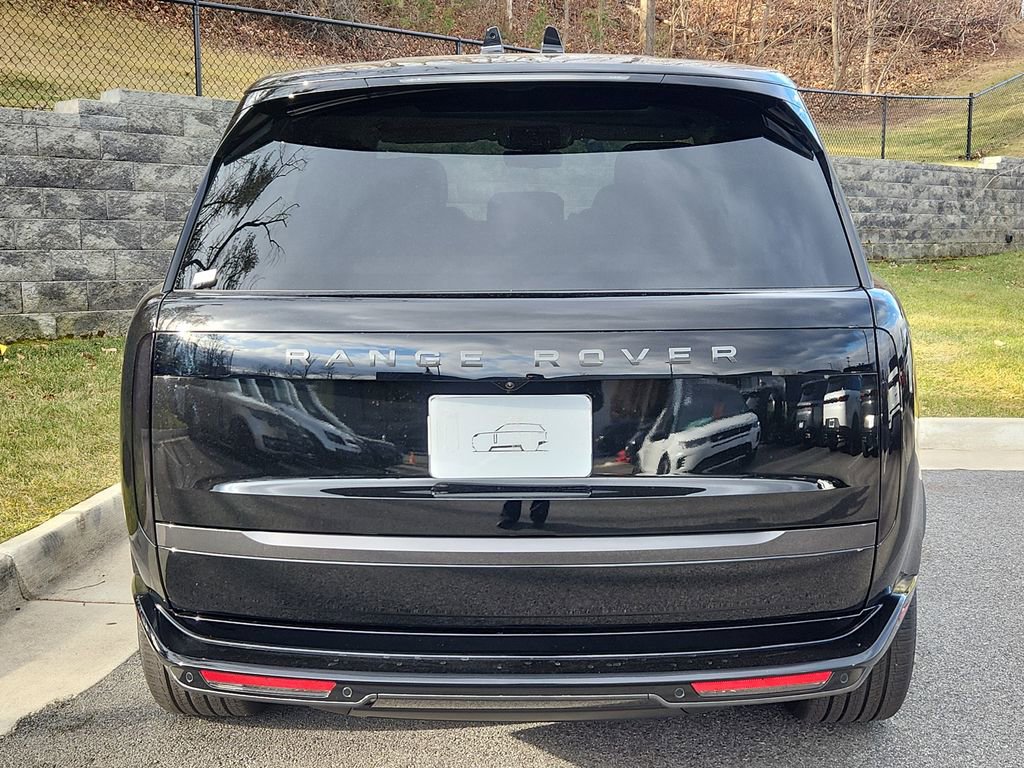 New 2026 Land Rover Range Rover SE image 7