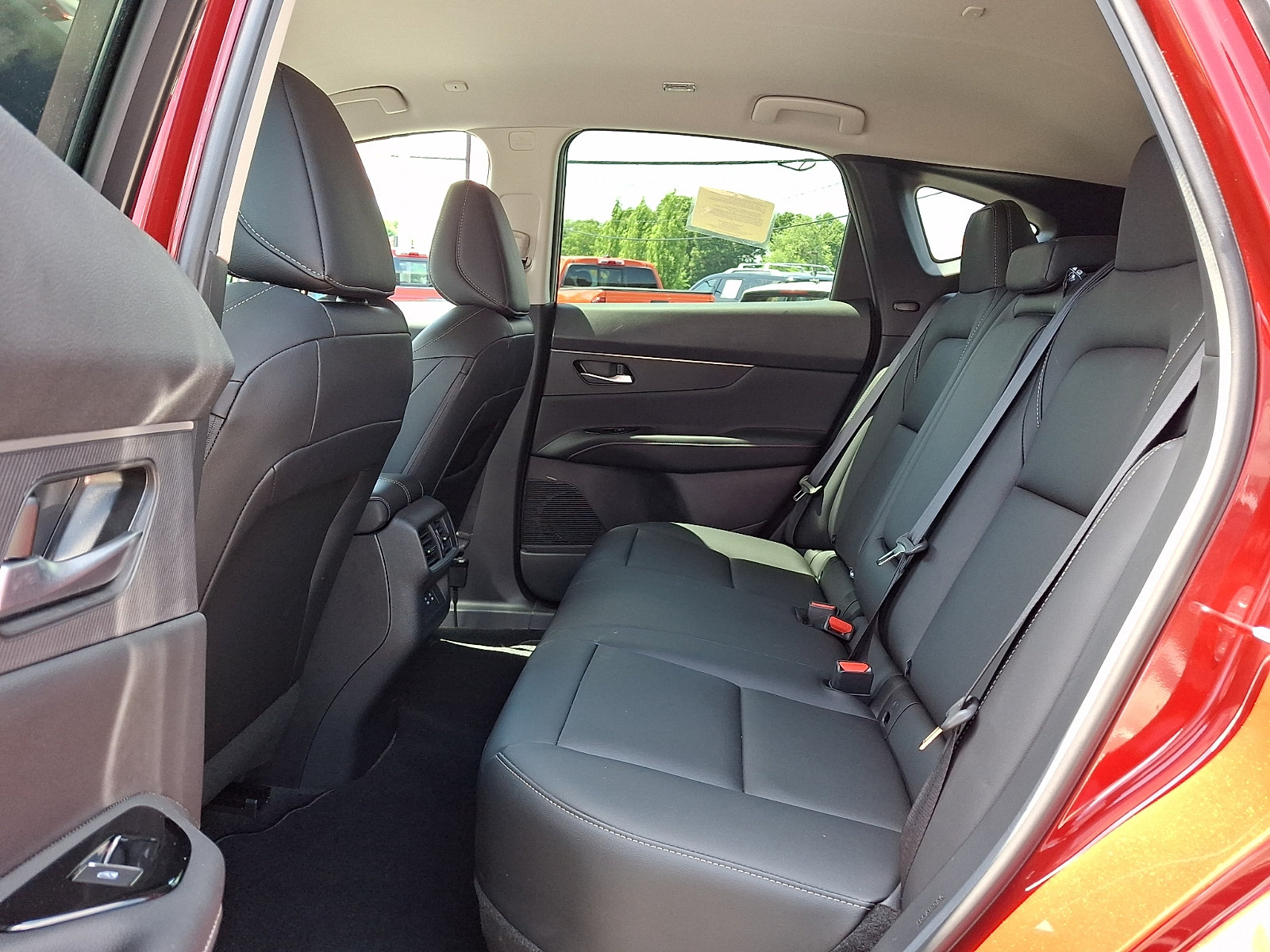 Certified 2025 Nissan Murano SV AWD/4WD image 11