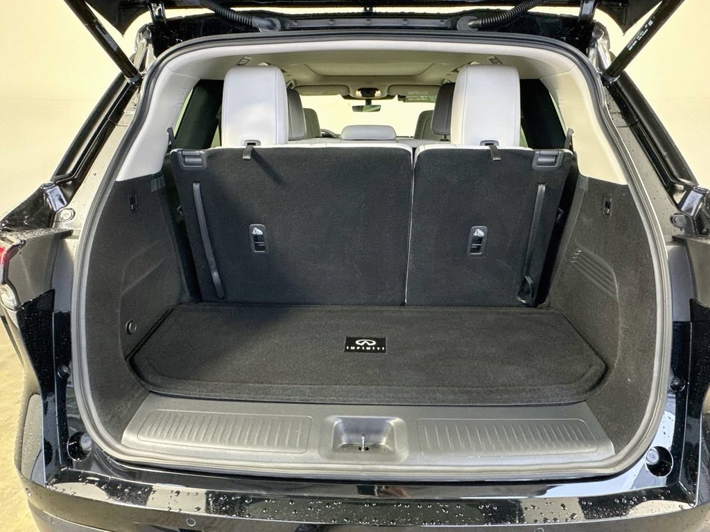 Used 2026 INFINITI QX60 Pure w/ Cargo Package FWD image 27