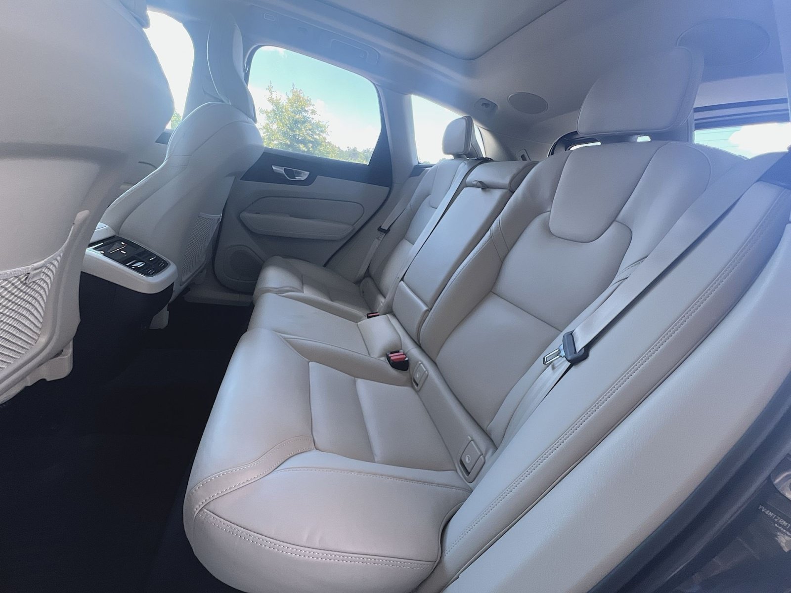 New 2026 Volvo XC60 B5 Ultra w/ Protection Package Premier AWD/4WD image 33