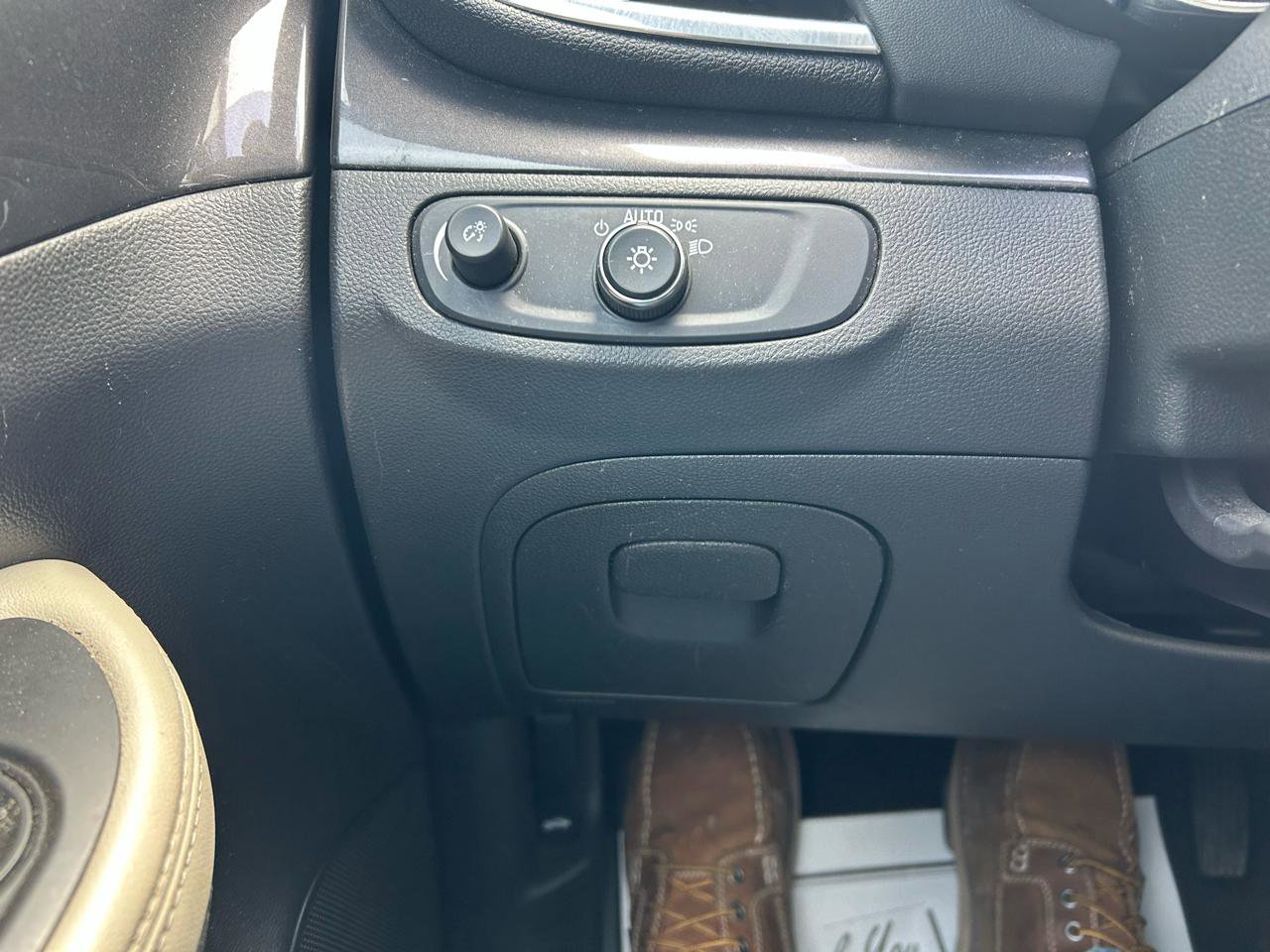 Used 2019 Buick Encore Preferred FWD image 27