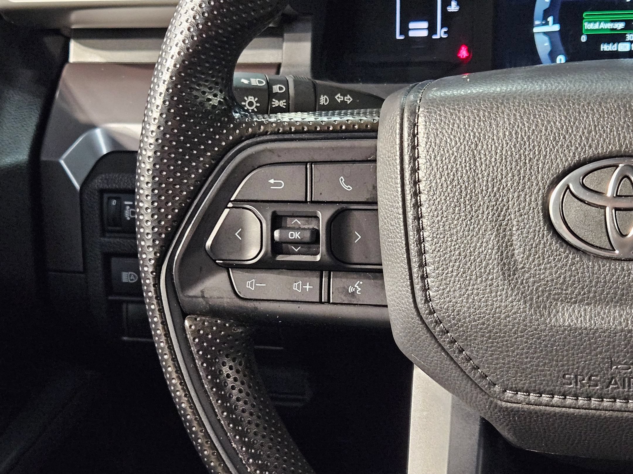 Used 2025 Toyota Tacoma SR5 AWD/4WD image 27