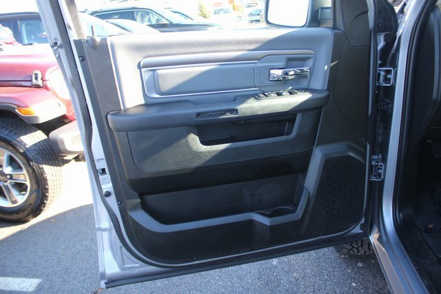 Used 2024 RAM 1500 Classic SLT image 15