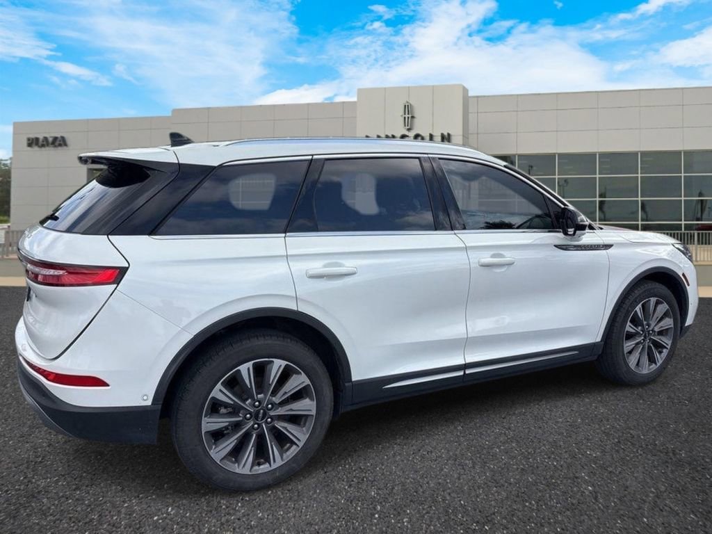 Used 2020 Lincoln Corsair Reserve w/ Equipment Group 201A FWD image 3