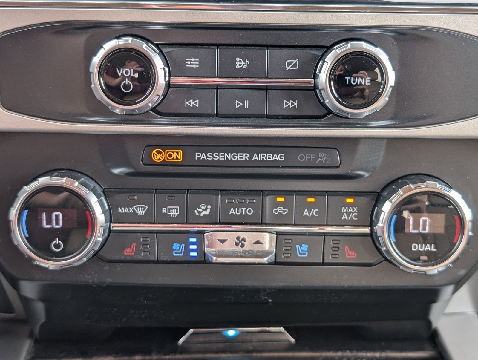Used 2022 Ford F250 Lariat w/ Lariat Value Package AWD/4WD image 19