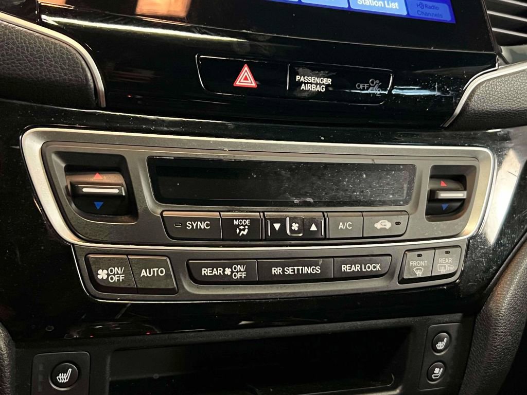 Used 2023 Honda Passport Elite image 32