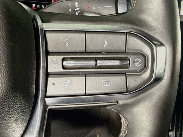 Used 2025 GMC Yukon XL Elevation RWD image 14