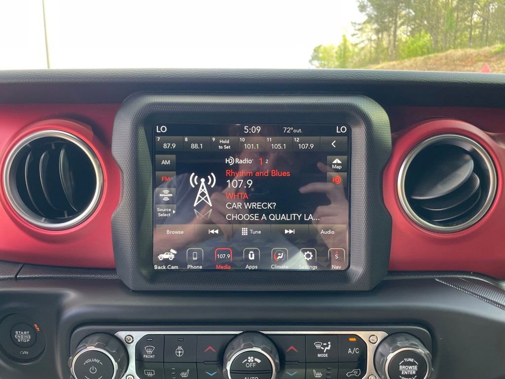 Used 2022 Jeep Wrangler Unlimited Rubicon w/ Dual Top Group image 14