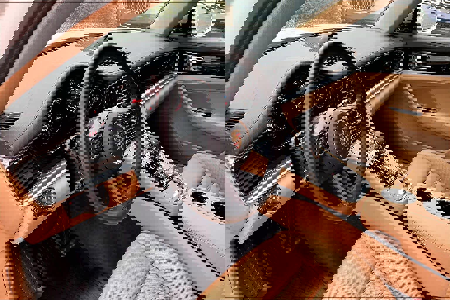 Used 2023 Porsche Panamera image 18