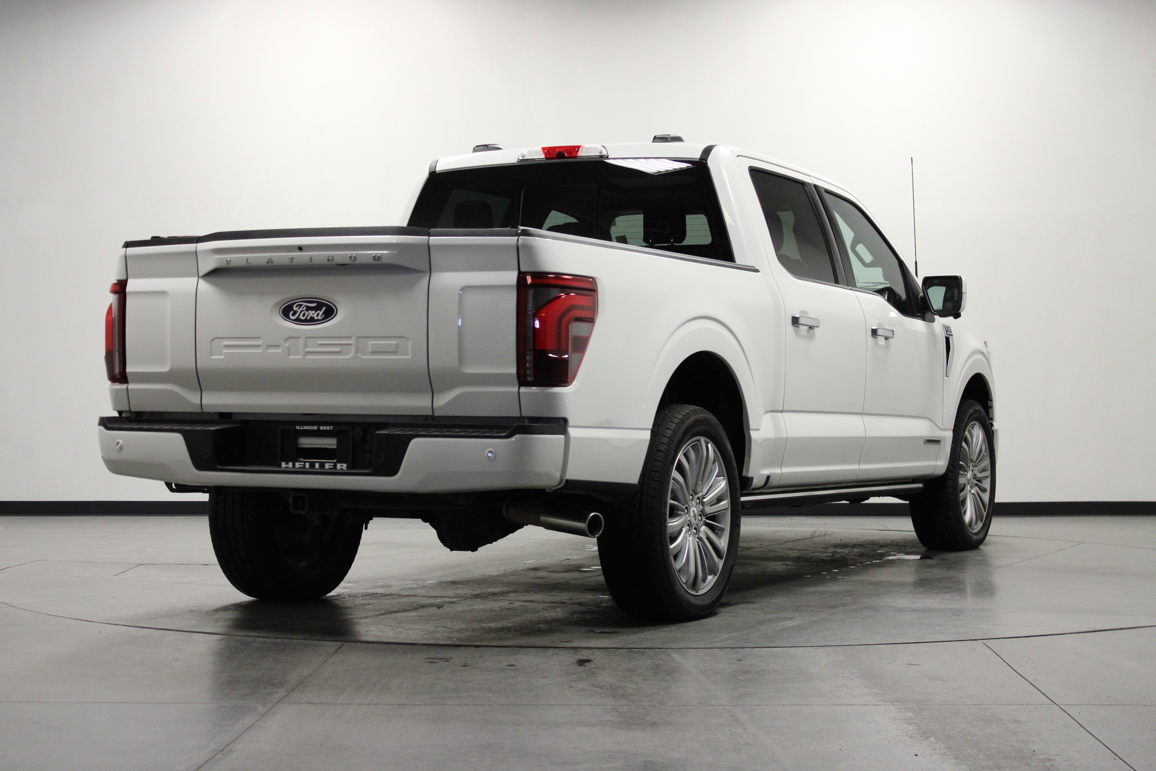 Used 2024 Ford F150 Platinum w/ Equipment Group 703A Plus AWD/4WD image 4