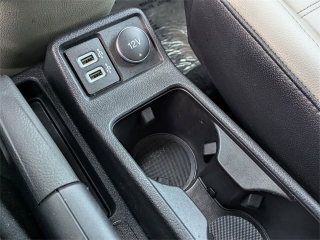 Used 2019 Ford Transit Connect XLT w/ XLT Premium Package image 24