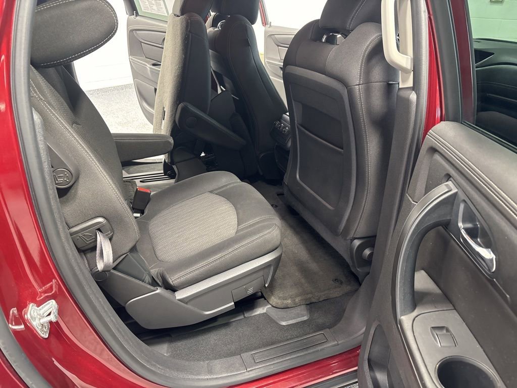 Used 2016 Chevrolet Traverse LT w/ Style and Technology Package image 33